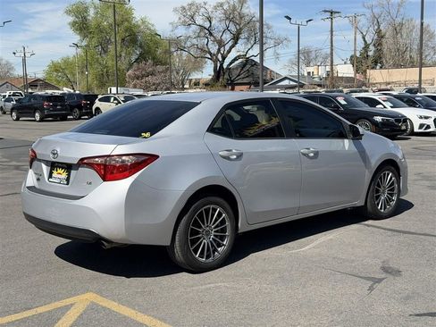 Used 2017 Toyota Corolla LE w/ Carpet Mat Package (TMS) image 7