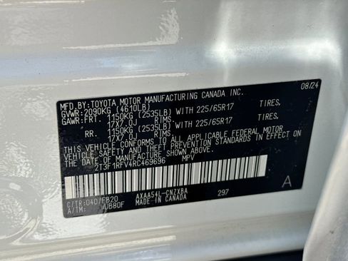 Certified 2024 Toyota RAV4 LE AWD/4WD image 27