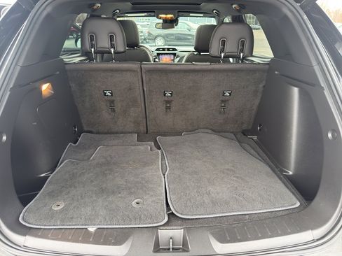 Used 2022 Chevrolet TrailBlazer RS w/ Sun and Liftgate Package image 37