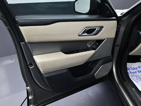 Used 2018 Land Rover Range Rover Velar R-Dynamic HSE AWD/4WD image 29