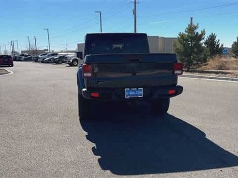 New 2025 Jeep Gladiator Sport image 7