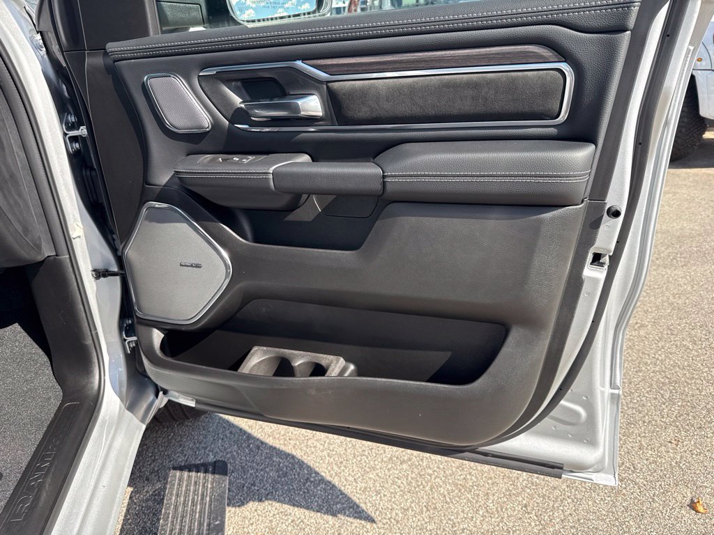 New 2027 RAM 1500 Laramie w/ Night Edition AWD/4WD image 30