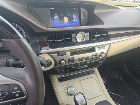 Used 2016 Lexus ES 350 image 27