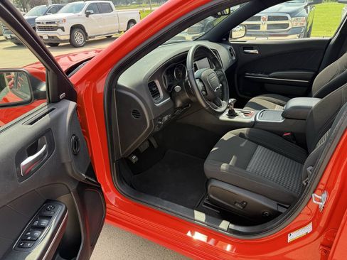 Used 2021 Dodge Charger SXT w/ Driver Convenience Group AWD/4WD image 5