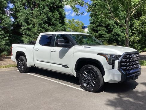 Certified 2025 Toyota Tundra Platinum AWD/4WD image 8