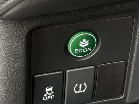 Used 2018 Honda HR-V EX image 14