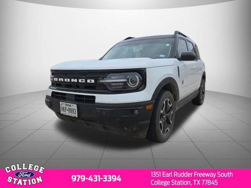 Used 2024 Ford Bronco Sport Outer Banks w/ Tech Package AWD/4WD image 3