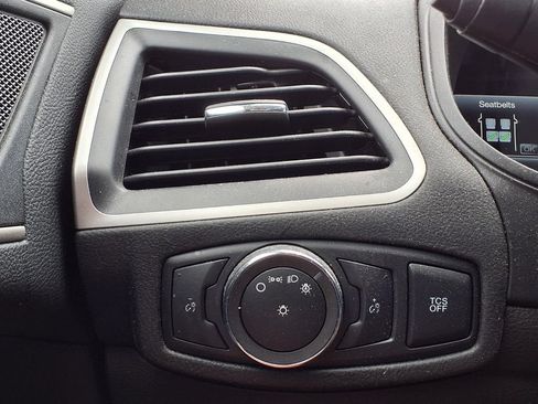 Used 2022 Ford Edge SEL AWD/4WD image 20
