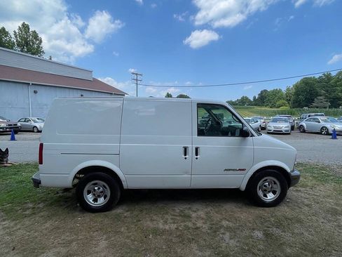 Used 2002 Chevrolet Astro AWD image 5