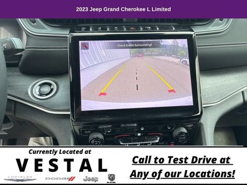 Used 2023 Jeep Grand Cherokee L Limited w/ Black Appearance Package AWD/4WD image 12