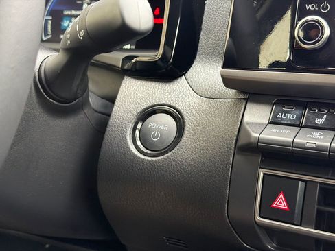 Used 2025 Toyota Camry LE w/ Convenience Package image 26