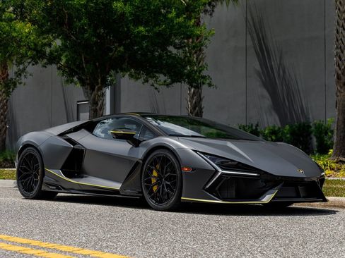 Used 2025 Lamborghini Revuelto AWD/4WD image 10