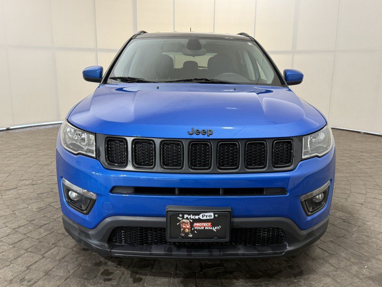 Used 2019 Jeep Compass Latitude AWD/4WD image 2