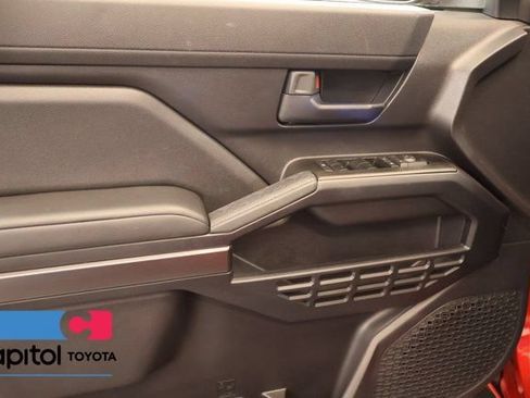 Certified 2025 Toyota 4Runner SR5 AWD/4WD image 10