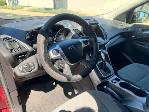 Used 2013 Ford Escape SE FWD image 15