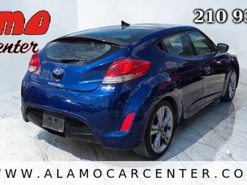 Used 2016 Hyundai Veloster w/ Option Group 02 FWD image 7