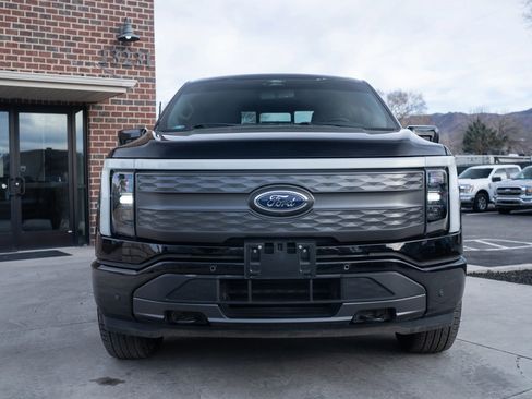 Used 2022 Ford F150 Lightning Lariat image 2