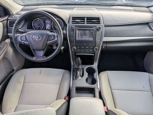 Used 2016 Toyota Camry SE FWD image 15