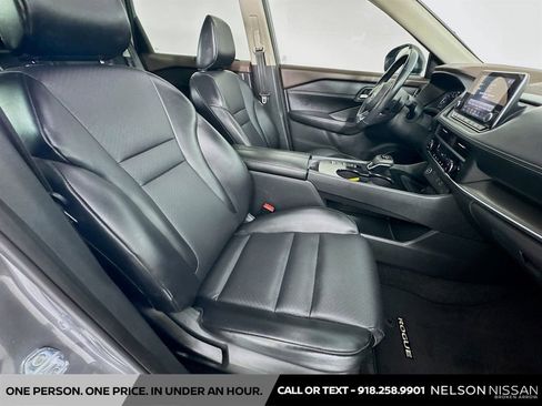 Certified 2023 Nissan Rogue SV w/ SV Premium B Package FWD image 28