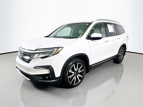 Used 2022 Honda Pilot Touring image 3