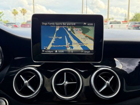 Used 2016 Mercedes-Benz CLA 250 image 21