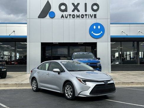 Used 2024 Toyota Corolla LE AWD/4WD image 1