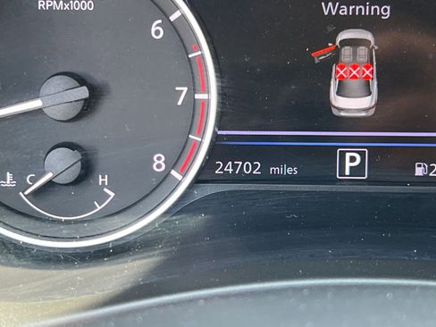 Used 2025 Nissan Sentra SV FWD image 39