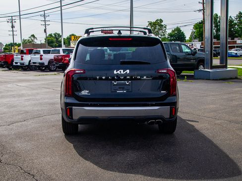 Used 2025 Kia Telluride S AWD/4WD image 6