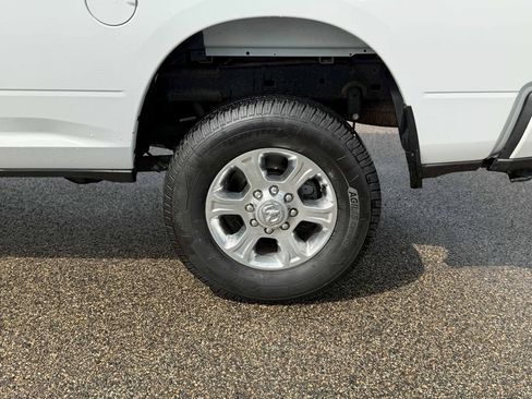 Used 2022 RAM 2500 Big Horn w/ Level 1 Equipment Group AWD/4WD image 13
