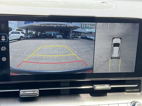 Certified 2024 Hyundai Kona Limited FWD image 20