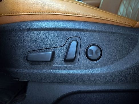 Used 2024 Kia Telluride EX X-Line AWD/4WD image 17