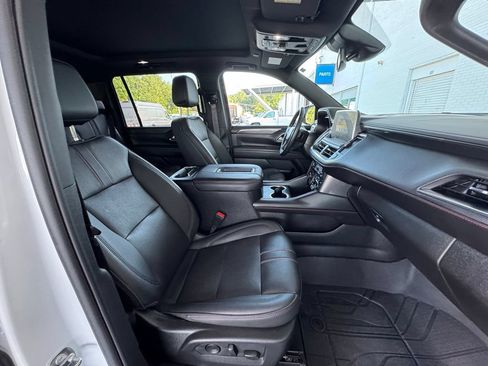 Used 2024 Chevrolet Suburban RST w/ Luxury Package AWD/4WD image 16