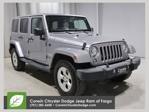 Used 2015 Jeep Wrangler Unlimited Sahara w/ Trailer Tow Group AWD/4WD image 1
