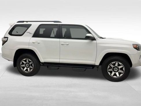 Used 2020 Toyota 4Runner TRD Off-Road image 10