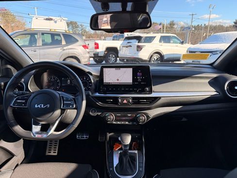 Used 2023 Kia Forte GT-Line w/ GT-Line Premium Package image 17