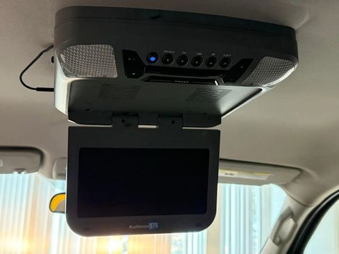 Used 2013 Chevrolet Traverse LS FWD image 34