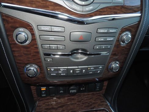 Used 2020 Nissan Armada SL w/ Premium Package image 26