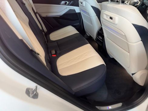 Used 2022 BMW X5 xDrive40i w/ M Sport Package AWD/4WD image 28