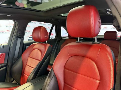 Used 2021 Mercedes-Benz GLC 300 4MATIC w/ AMG Line image 27