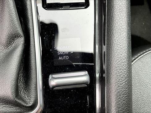 Used 2023 Jeep Compass Latitude AWD/4WD image 37