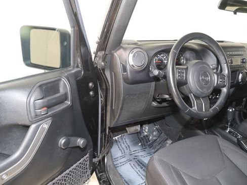 Used 2017 Jeep Wrangler Sport w/ Dual Top Group image 34