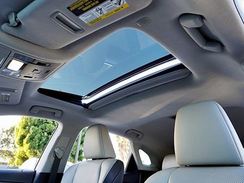 Used 2019 Lexus RX 350 image 16