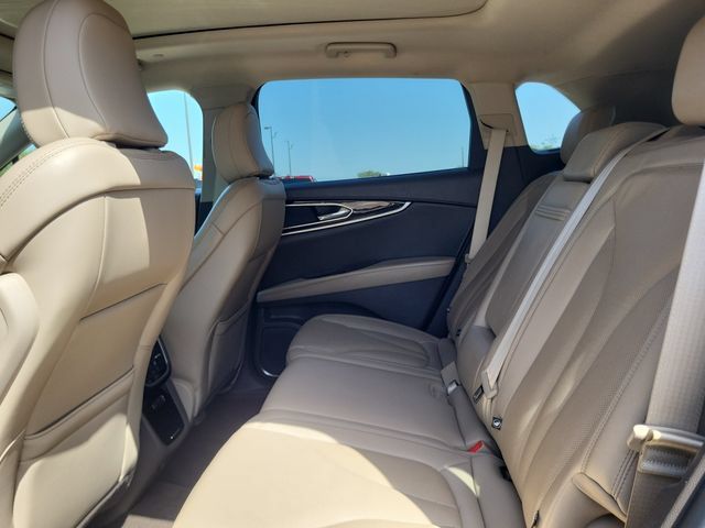 Used 2023 Lincoln Nautilus Reserve w/ Monochromatic Package AWD/4WD image 22