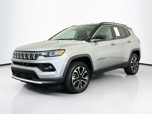 Used 2022 Jeep Compass Limited AWD/4WD image 3