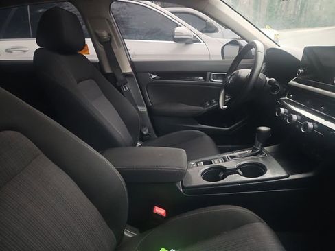 Used 2023 Honda Civic EX image 10