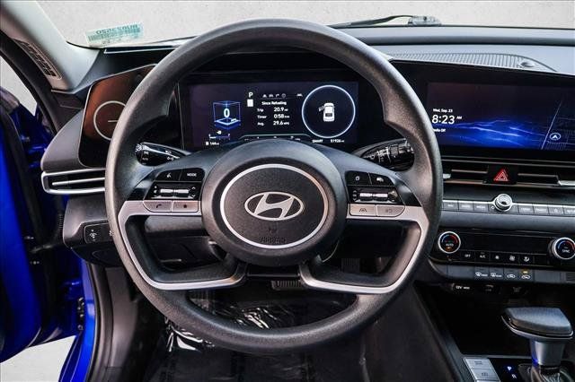 Used 2024 Hyundai Elantra SEL FWD image 12