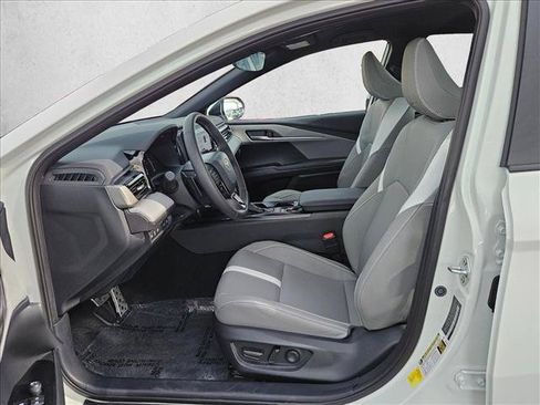 Used 2025 Toyota Camry SE FWD image 15