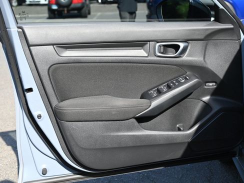 Used 2023 Honda Civic Sport image 15