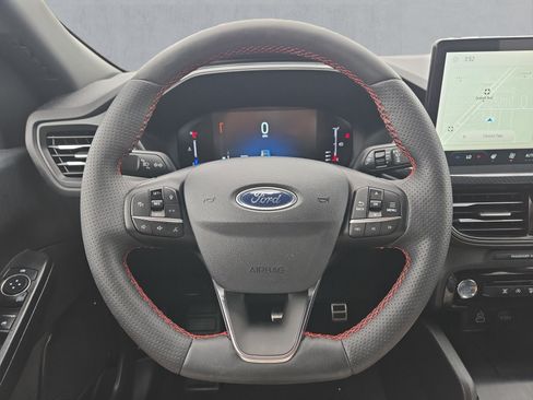 Used 2024 Ford Escape ST-Line w/ Tech Pack #1 AWD/4WD image 13