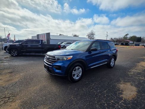 Used 2021 Ford Explorer XLT RWD image 7